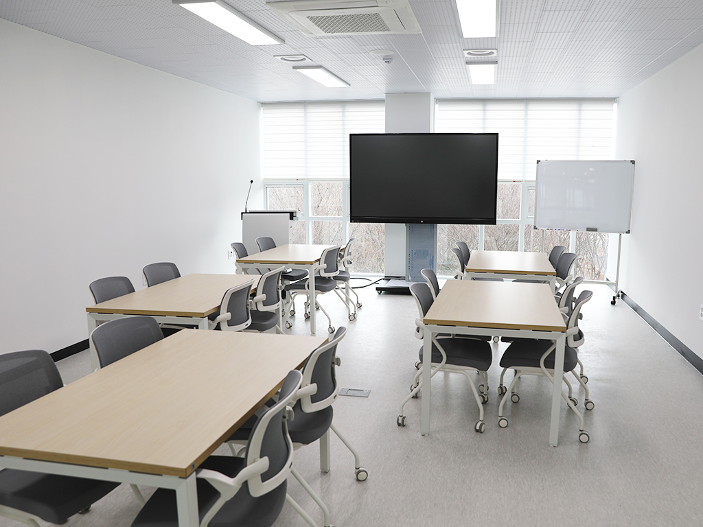 디브리핑룸1 사진